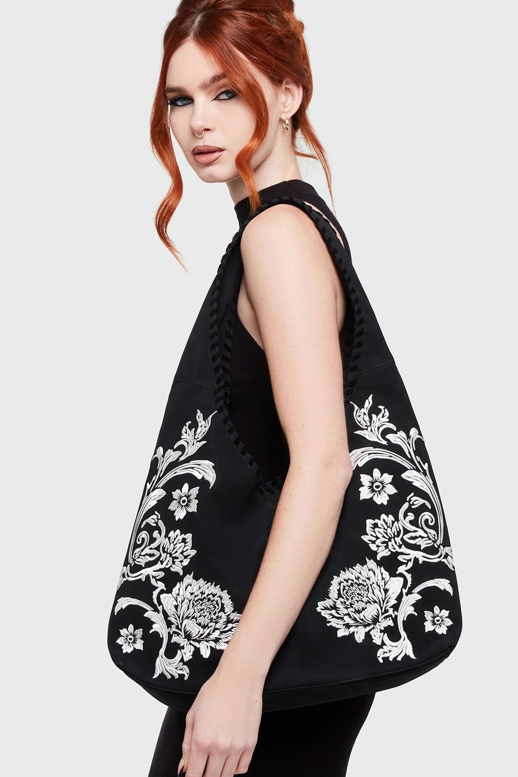Killstar Tasche Fading Flower – Gothic Hobo Bag mit floraler Stickerei – große Schultertasche Schwarz