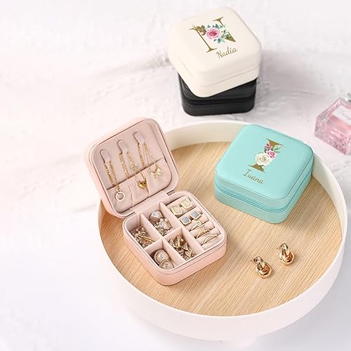 Miniatura 4 de Joyero personalizado, caja organizadora de joyas de flores de nacimiento personalizada para mujeres, estuche de viaje de cuero personalizado con