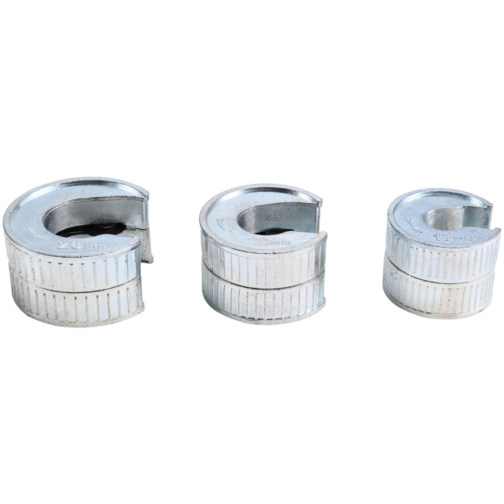 Coupe-tube cuivre aluminium PVC 15mm 22mm 28mm avec système autobloquant