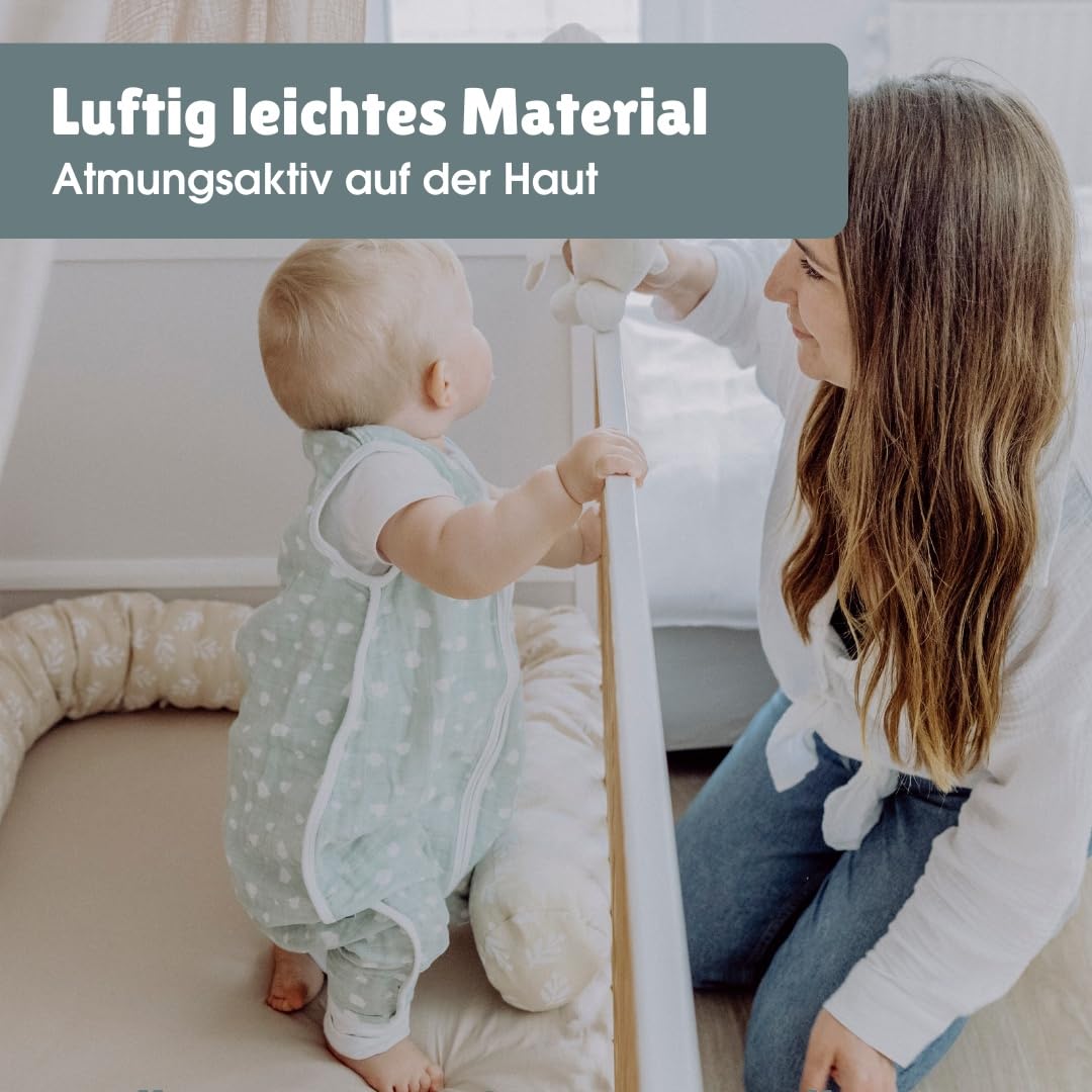 emma & noah Baby Schlafsack mit Füßen 0.5 TOG, Musselin Schlafsack mit Beinen für den Sommer, 100% Bio-Baumwolle, OEKO-TEX Zertifiziert, Stampelsack für Neugeborene (Leo Grau, 90 cm)