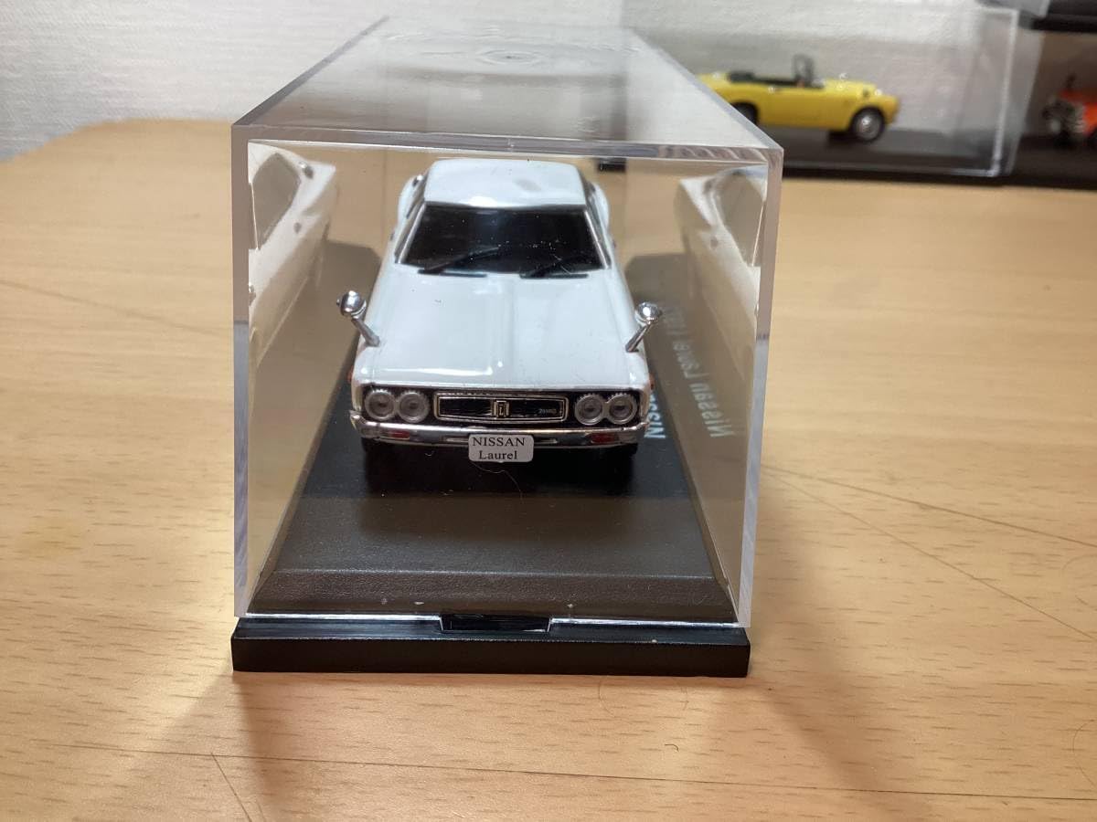 Amazon.co.jp: Japanese Famous Car Collection 1/43 Nissan Laurel HT
