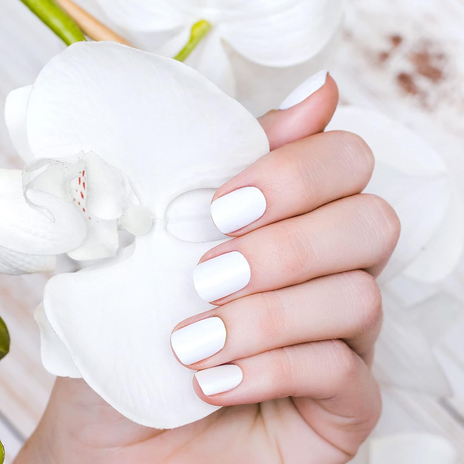 192 Pieces Short Matte Press on Nail Acrylic Short Square Glue on Nails Colorful False Nails Full Cover Coffin Artificial Fake Nail for Women and Girls 8 Boxes (Fresh Colors,Short Style)