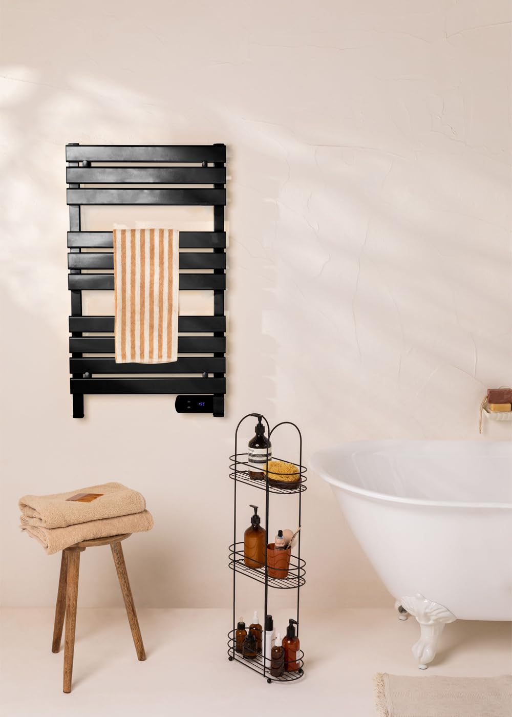 CREATE / Warm Towel 500W / Sèche-Serviettes électrique Noir / 96,9x5x55 cm/pour Sol ou Mur, minuterie, écran LCD, Faible consommation, temporisateur