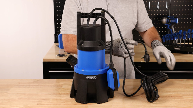 Draper 750W Submersible Dirty Water Pump 110V – Max Flow 12960 L/h, 10m Cable, Float Switch, Thermal Protection