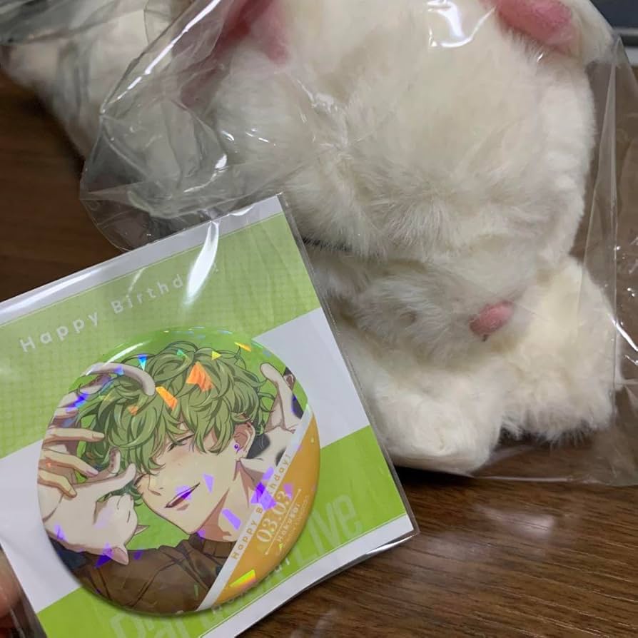 Amazon | パラライ 征木北斎 猫のルナ ぬいぐるみ バースデー缶バッジ