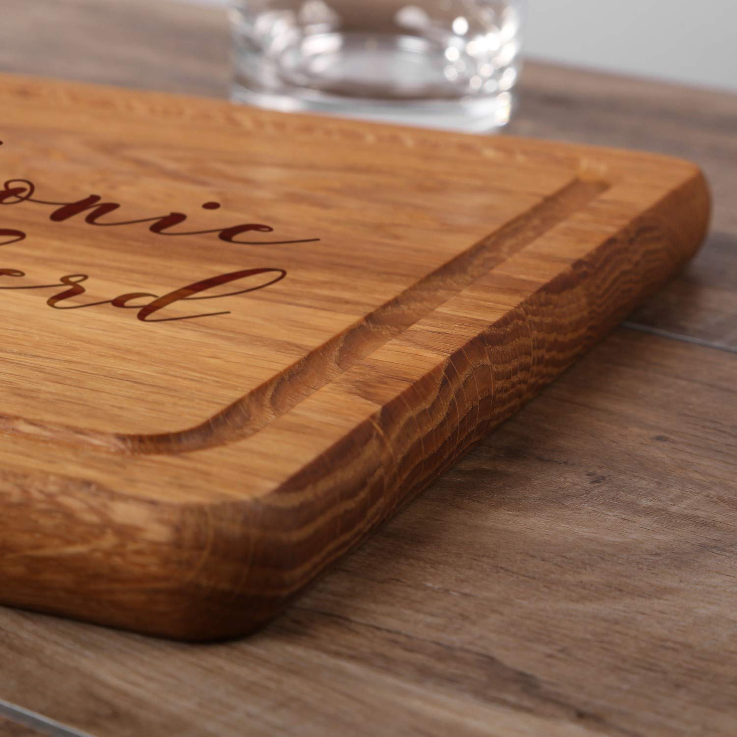 FORYOU24 Holz Schneidebrett dunkel mit Gravur Motiv 07 - personalisiert mit Wunsch-Namen Küchenbrett graviert als Geschenkidee zur Hochzeit