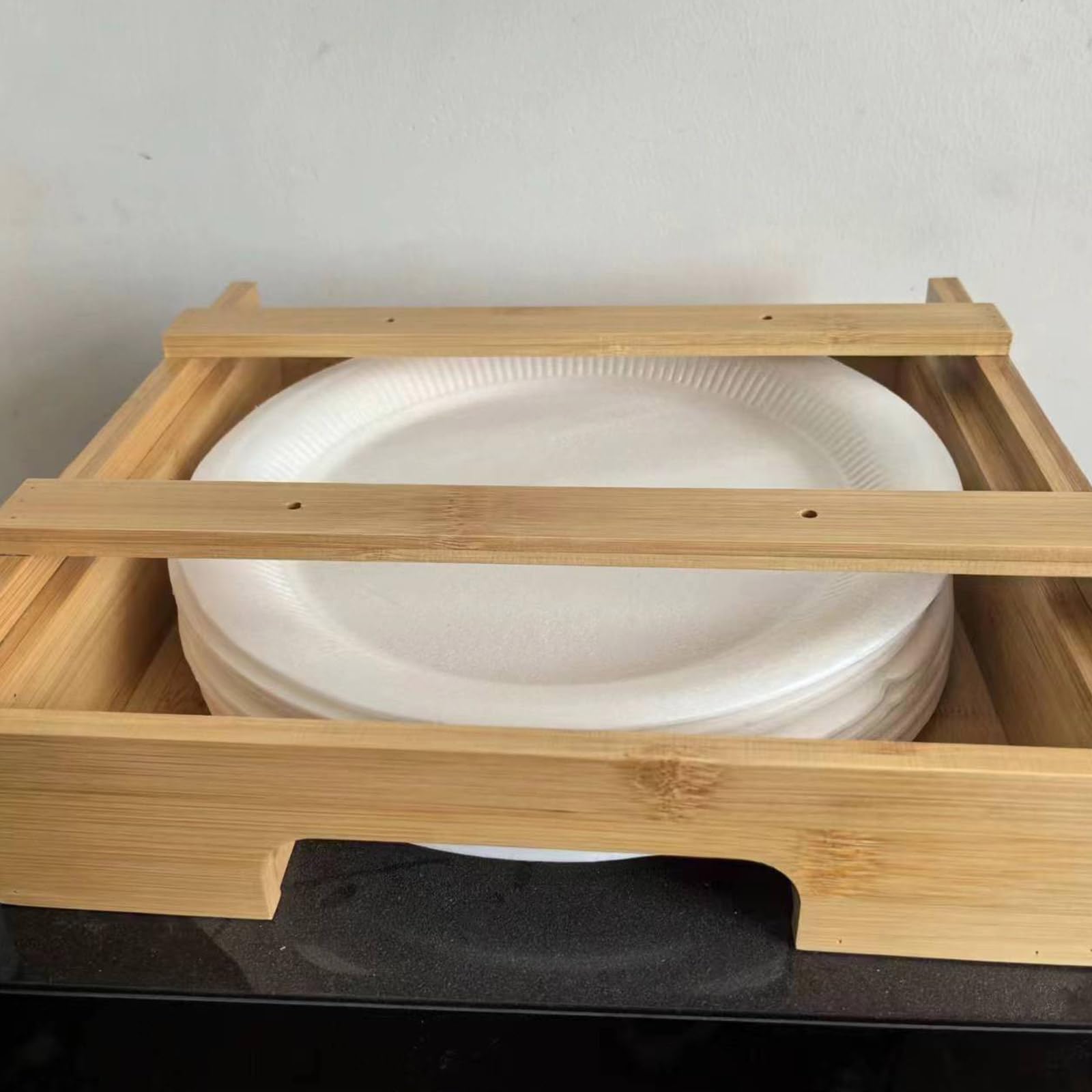 Distributeur d'assiettes en carton pratique pour comptoir de cuisine