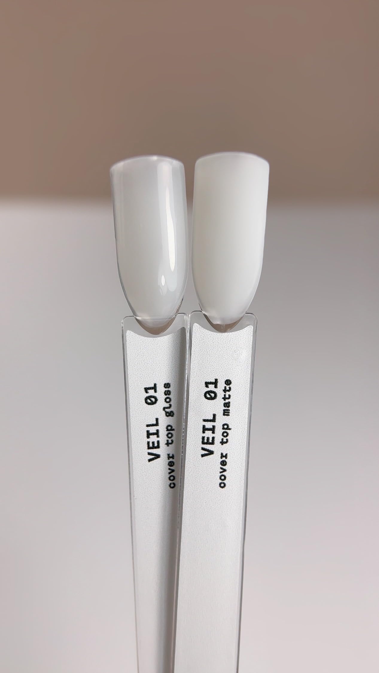 BIBLIOTEKA Top Coat Cover Gloss. Top de Camuflaje brillante. Translucido. Serie TWINS, 10 ml x 8 unid (Colección Completa)