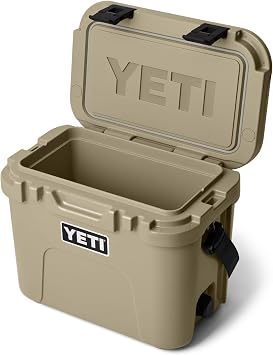 YETI Roadie® 15 Small Cool Box – Portable Cooler Box with PermaFrost™ Insulation – Fits 22 Cans or 7.4 kg Ice – Compact Ice Cooler for Food & Drink –