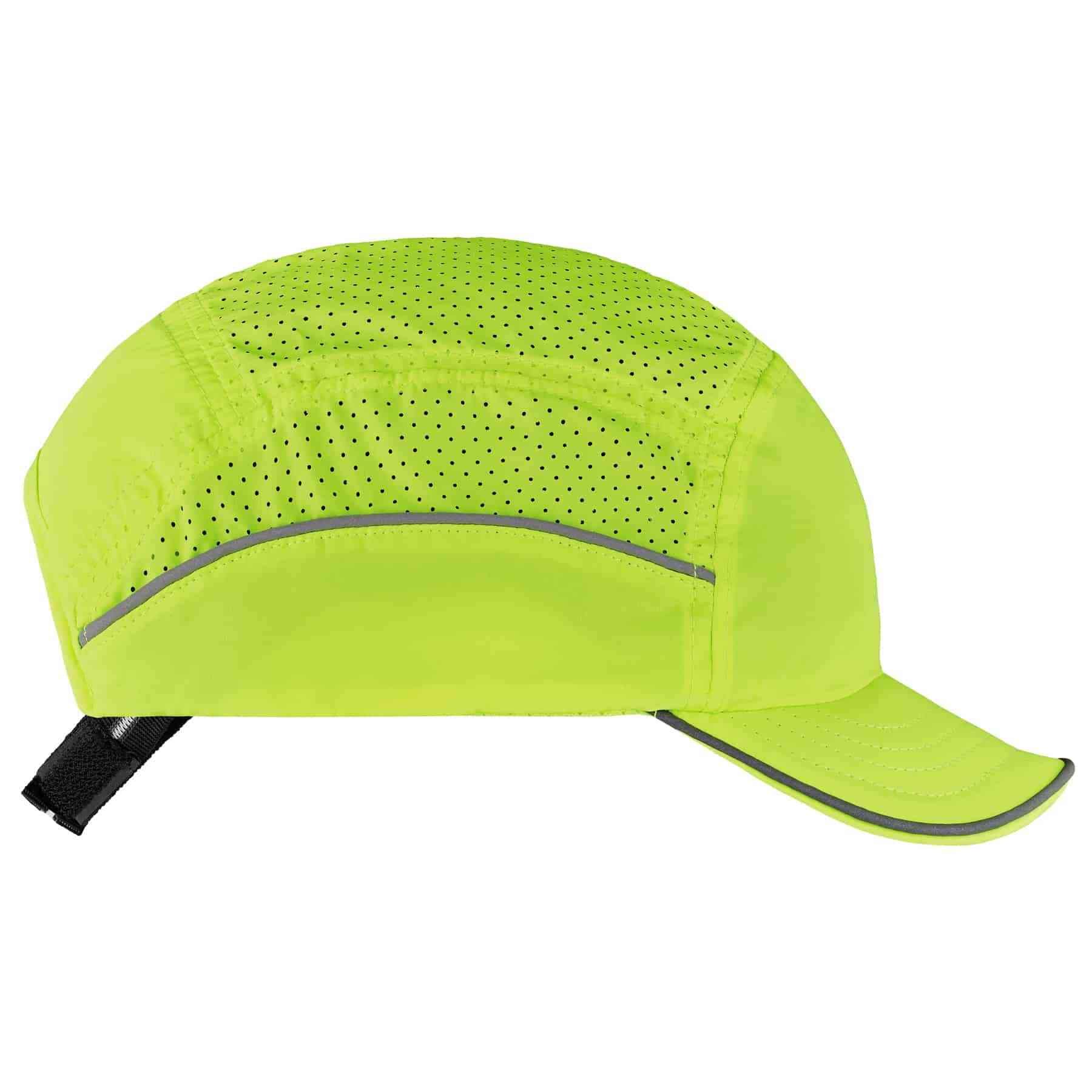 Casquette légère, Bord Court