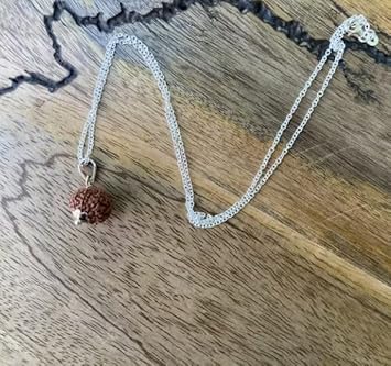 QUEEN-GEMS Real 9 Mukhi Rudraksha Original certified No Mukhi Rudraksha Nepali Rudraksh Beautiful 9 Faced Rudraksha 9 with Silver Capping & Red Thread Blessed Beads by Lord Maa Durga Ji