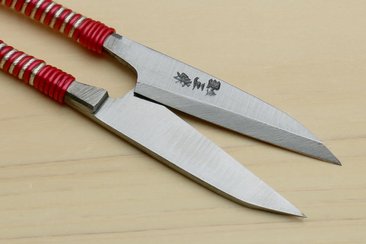 Yoshihiro Nigiri Hasami (Sewing Snips/Scissors) 110mm with String Handle Made in Japan