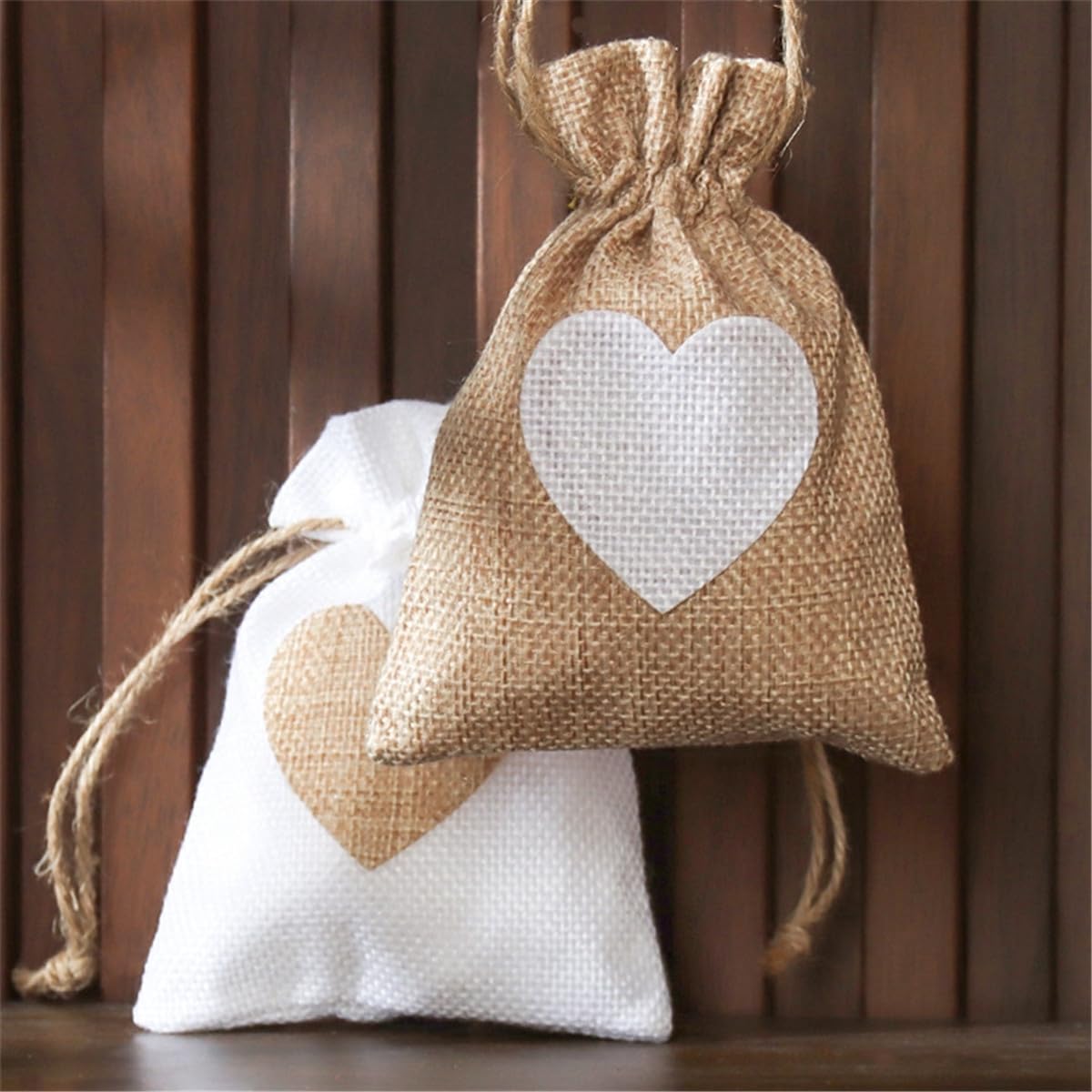 Lot de 65 sacs en toile de jute - Petits sacs cadeaux en lin - Avec cordon de serrage - Petits sacs à remplir - Pour bijoux, mariage, Noël, fête - 95 x 130 mm