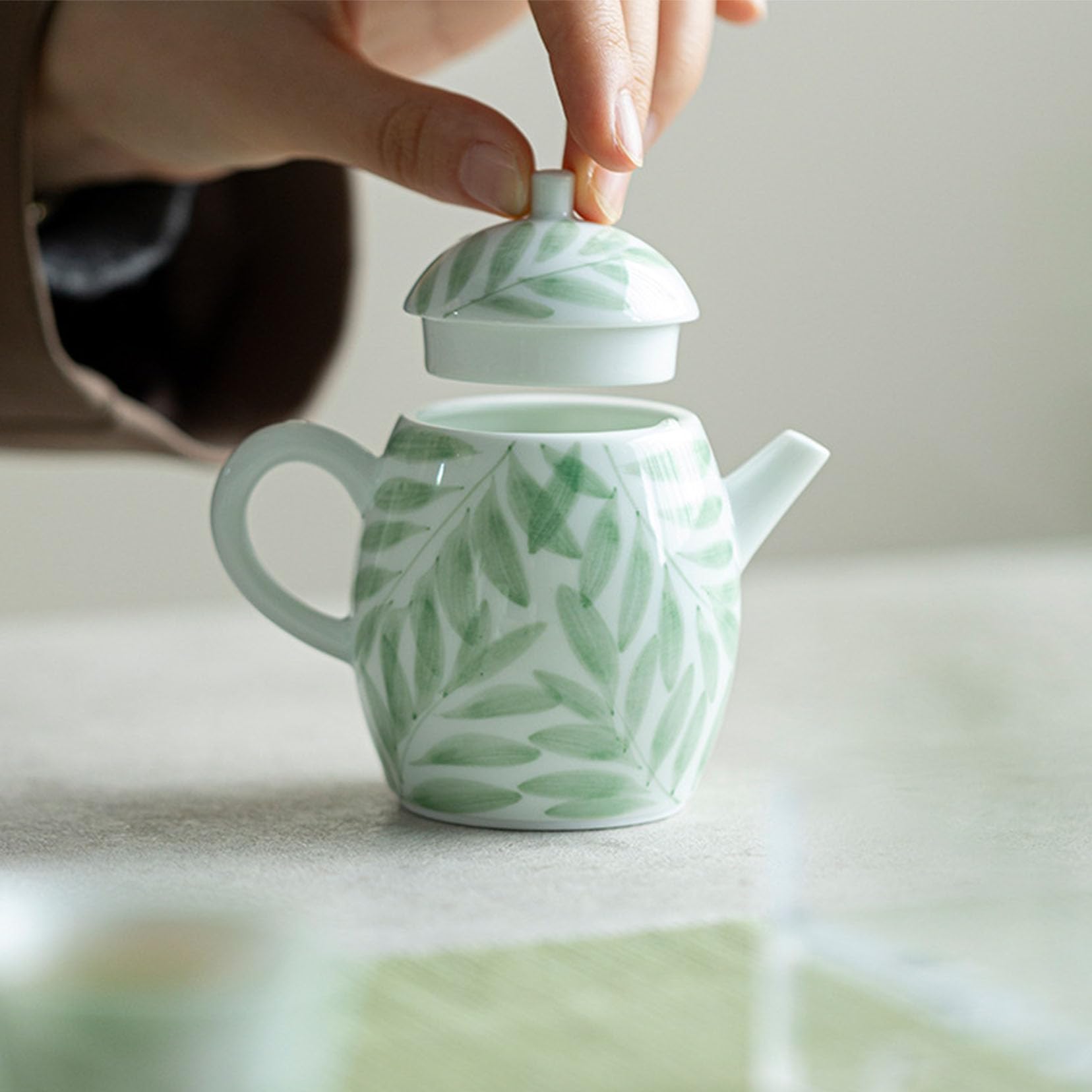 Ceramiczny dzbanek do herbaty 145 ml, mały dzbanek do herbaty na kwiaty i luźne liście, ręcznie wykonany kubek do herbaty, ceramiczny dzbanek do herbaty z pokrywką, dzbanek do herbaty dla miłośników