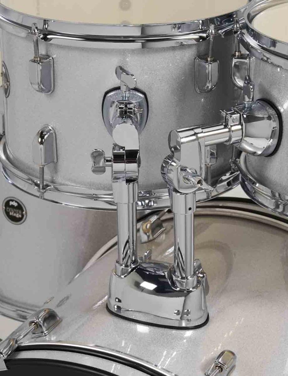 Pacific Drums Center Stage 5-Piece Drum Kit, grancassa 50,8 cm, finitura Silver Sparkle, incl. hardware, piatti e sgabello, finitura multistrato | Caratteristiche: fusti 100% in pioppo