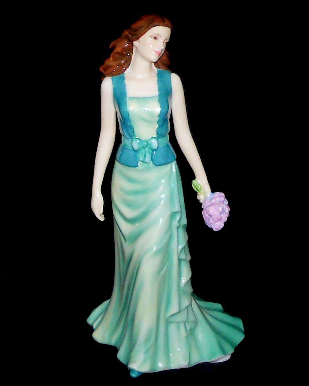 Royal Doulton Women's Light Loving Thoughts Occasions Pretty Figurine Hn5266