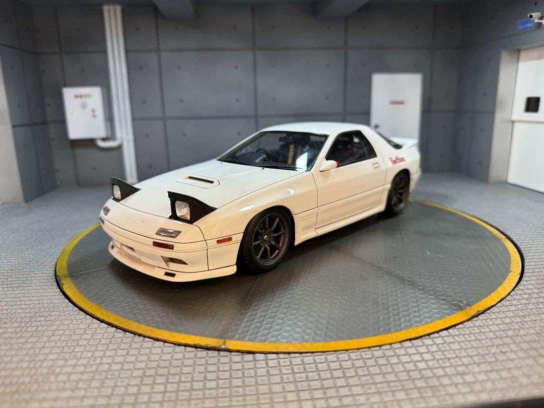 Amazon.co.jp: 1/18 イグニッションモデル RX7 FC3S : おもちゃ