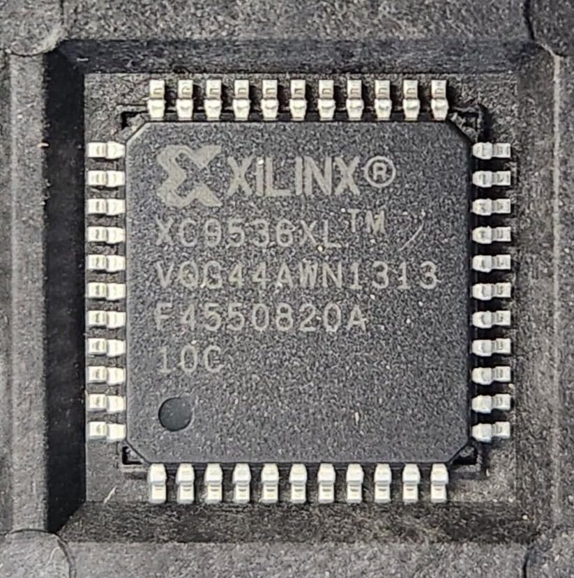 (1 PC) XC9536XL-VQG44AWN XILINX IC X9536D LQFP44