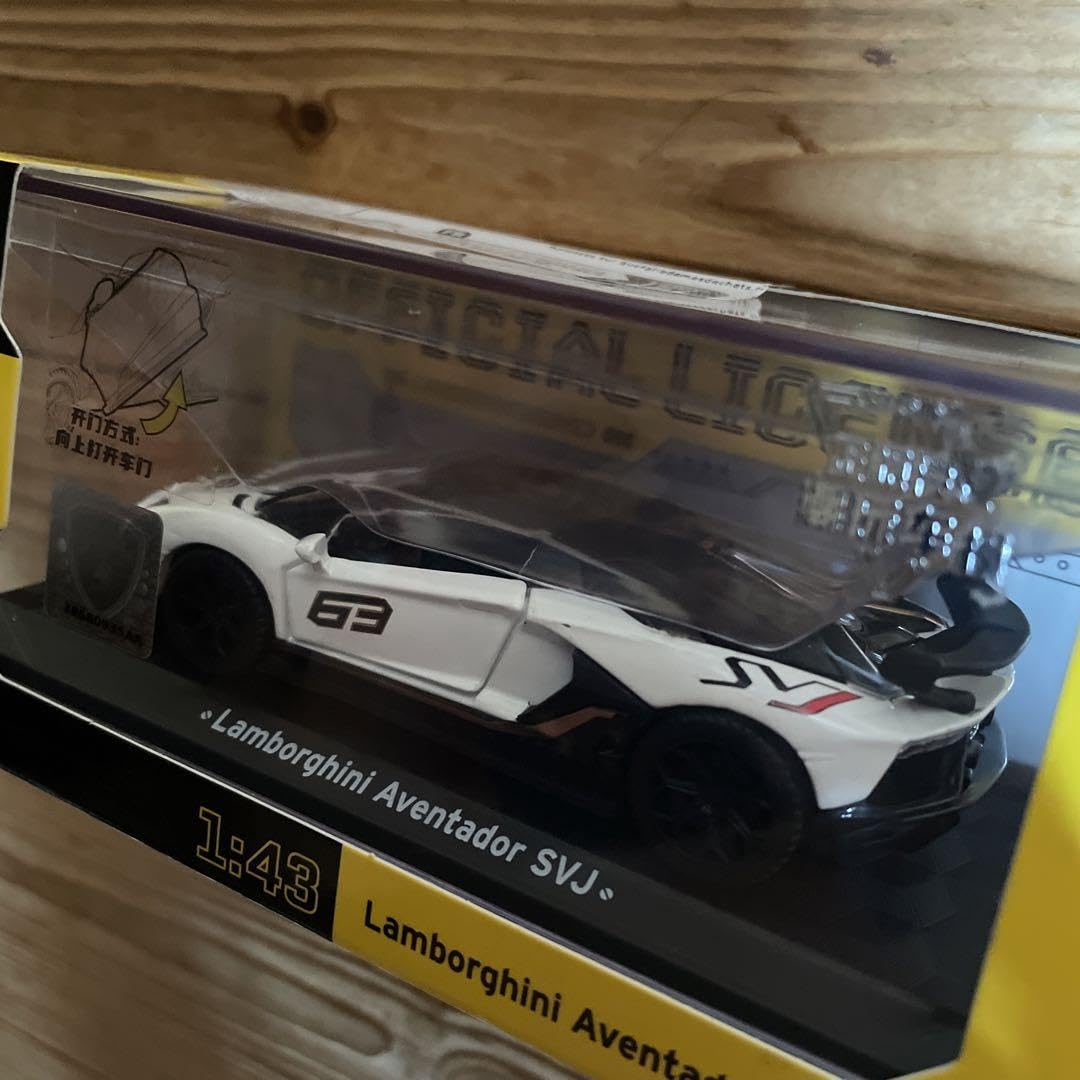 Amazon.co.jp: かっこいい ランボルギーニアヴェンタドールSVJ 1：43