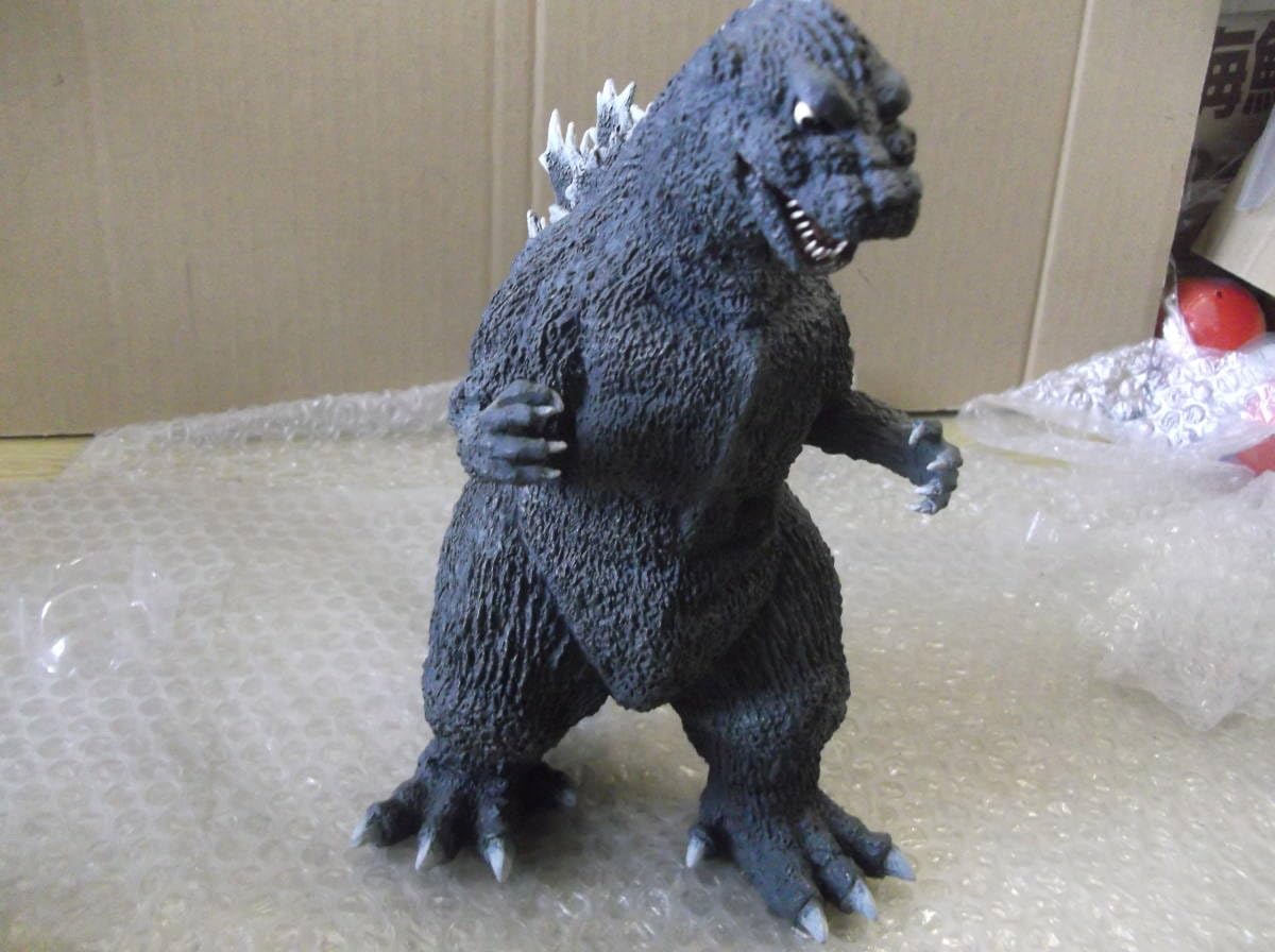 Amazon.co.jp: 地球防衛軍秘密基地本部 東宝怪獣コレクション 60周年