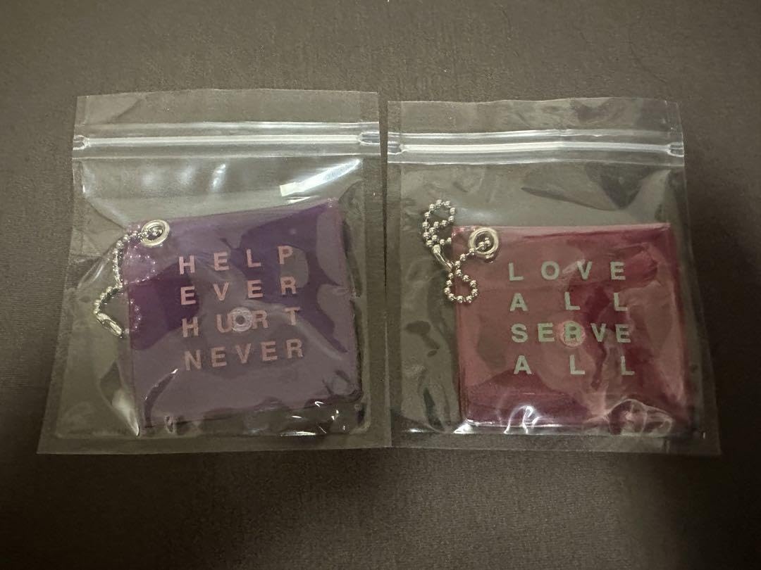 コメ必須▼藤井風 マルチケース グッズ HEHN LASA キーホルダー ポーチ Amazon.co.jp: 藤井風 マルチケース 2種 グッズ : おもちゃ