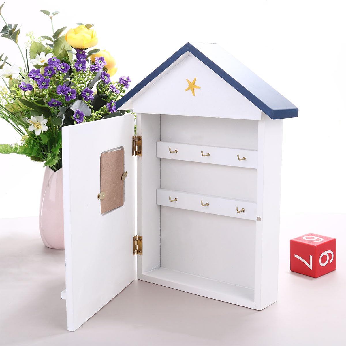 Portachiavi da Parete in Legno Bianco a Forma di Casetta Stile Costiero Ganci per Appendere Chiavi per Ingresso e Arredamento Casa