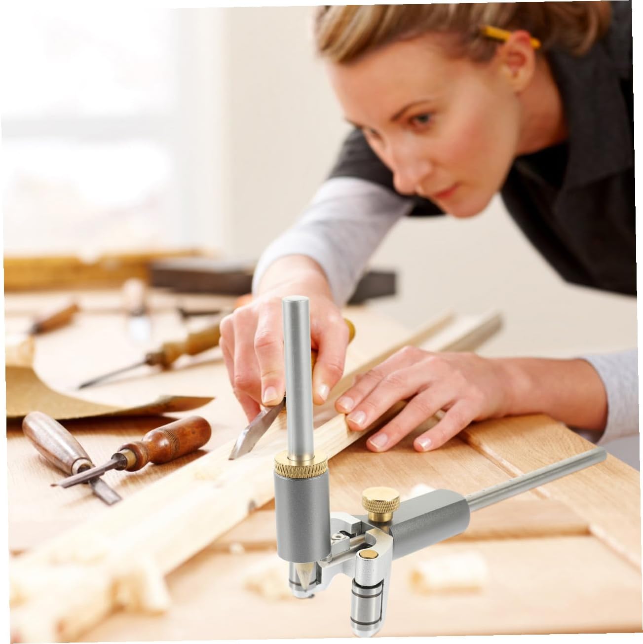 Kisangel Adjustable One Multifunctional Scribber for Woodworking and Home Use Curved Parallel Line Drawing Tool with Construction for Precise Measurement and Outdoor Projects Random Color