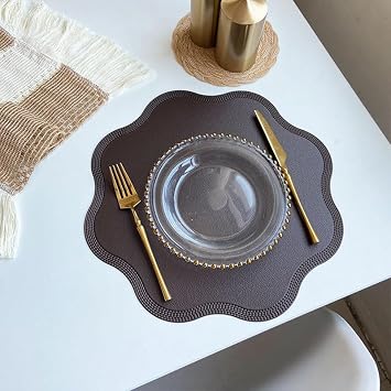 Leather Washable Placemats, Brown Thick Faux Leather Heat Resistant Flower Shape Table Mats,Waterproof Non-Slip Easy to Clean Place mat for Kitchen Coffee Dining Room Table Set of 6