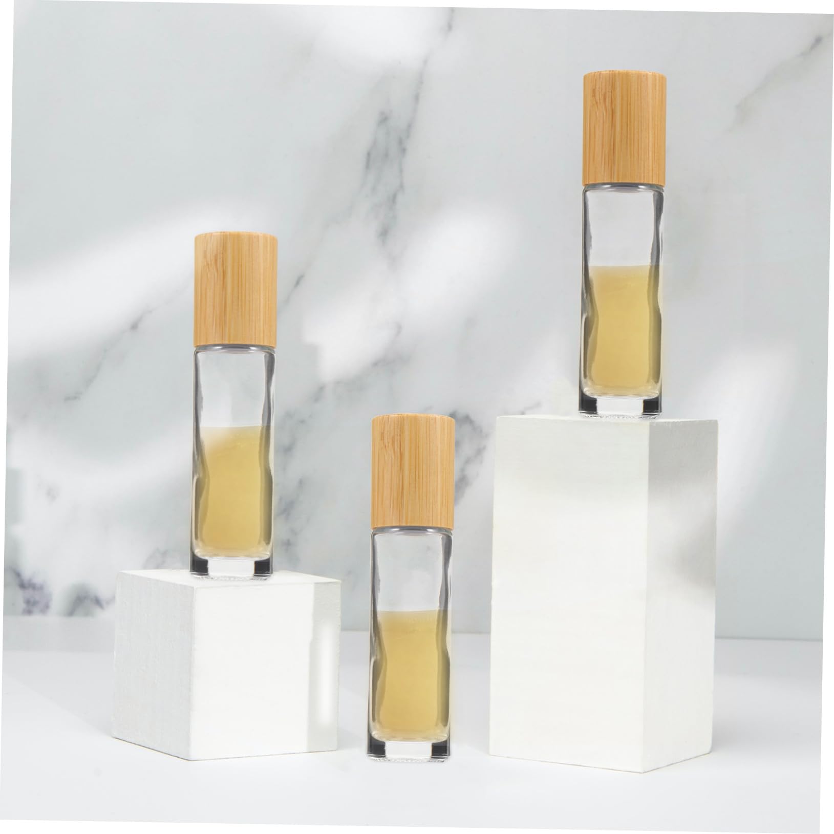 VALICLUD Bottiglie Roll-on in Vetro 10ml Coperchio in Bambù | Confezione da 12 Pezzi, per Oli Profumati e Altri Liquidi, Richiudibili, Facili da Pulire
