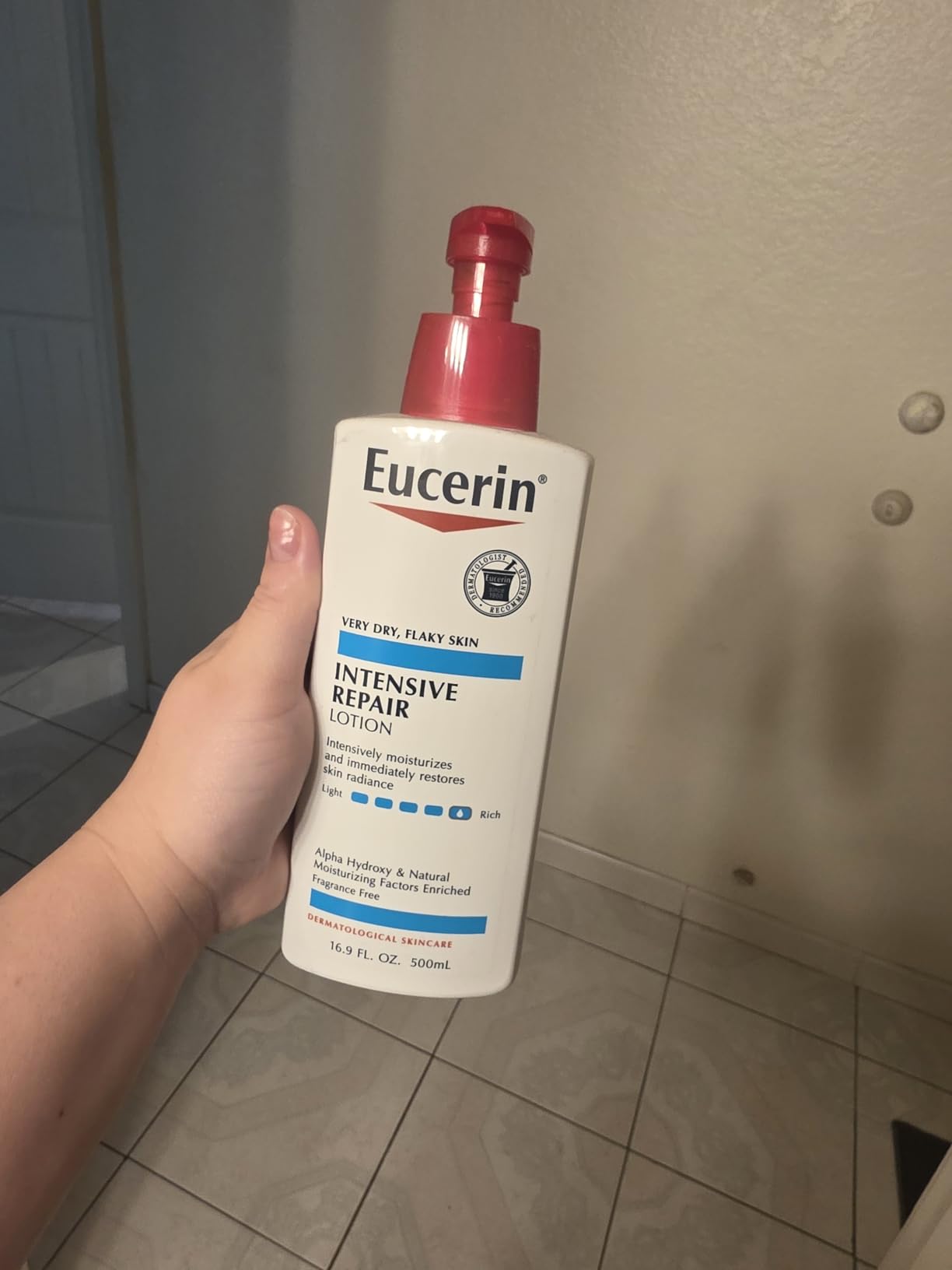 Eucerin Intensive Repair Body Lotion for Dry Skin with Alpha Hydroxy, Body Moisturizer for Very Dry Skin, 16.9 Fl Oz Bottle