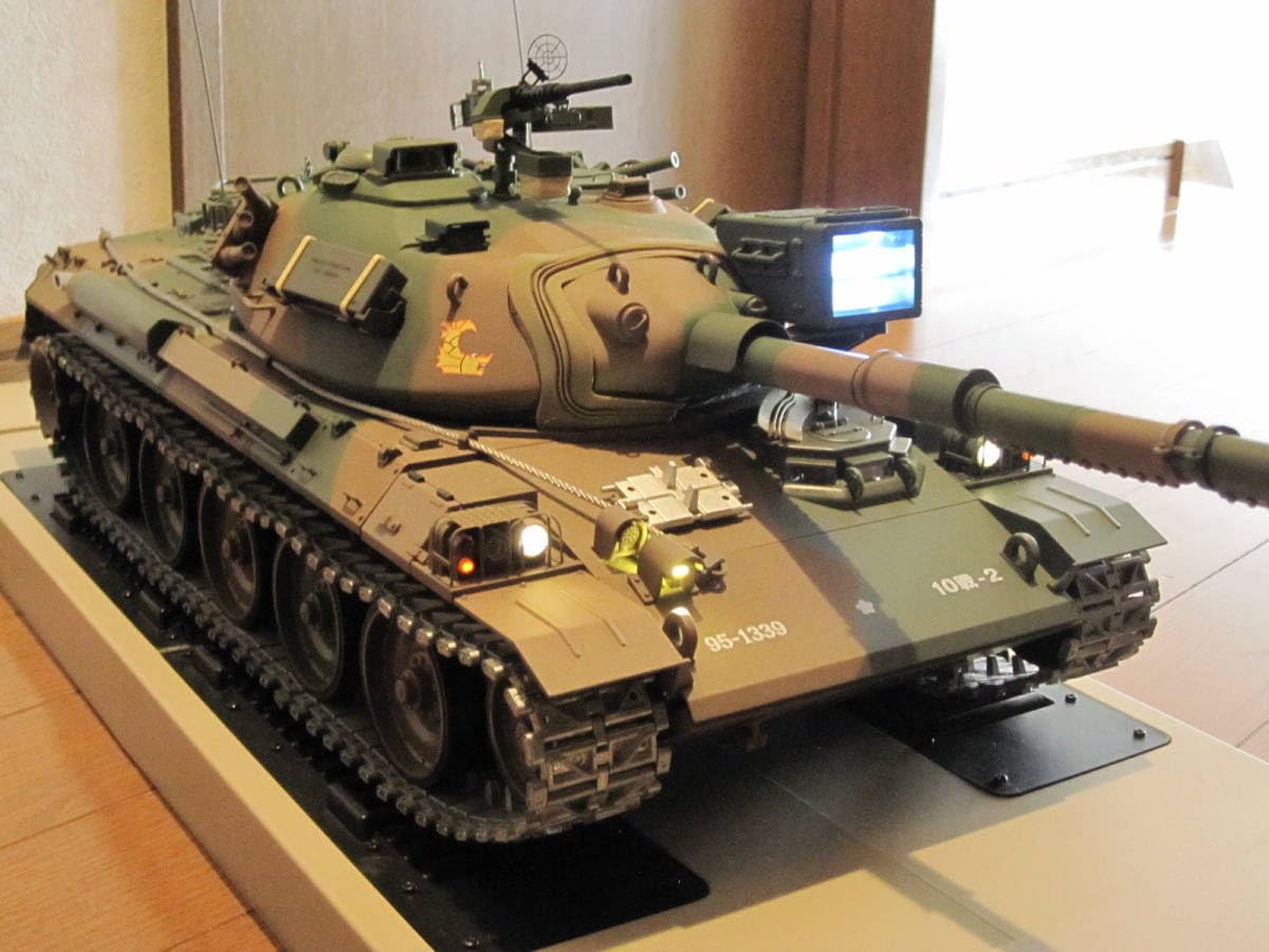 ❗️毎日〜1000円値下げ　専用ケース付❗️ アシェット 74式戦車をつくる ❗️毎日〜1000円値下げ 専用ケース付❗️ アシェット 74式戦車