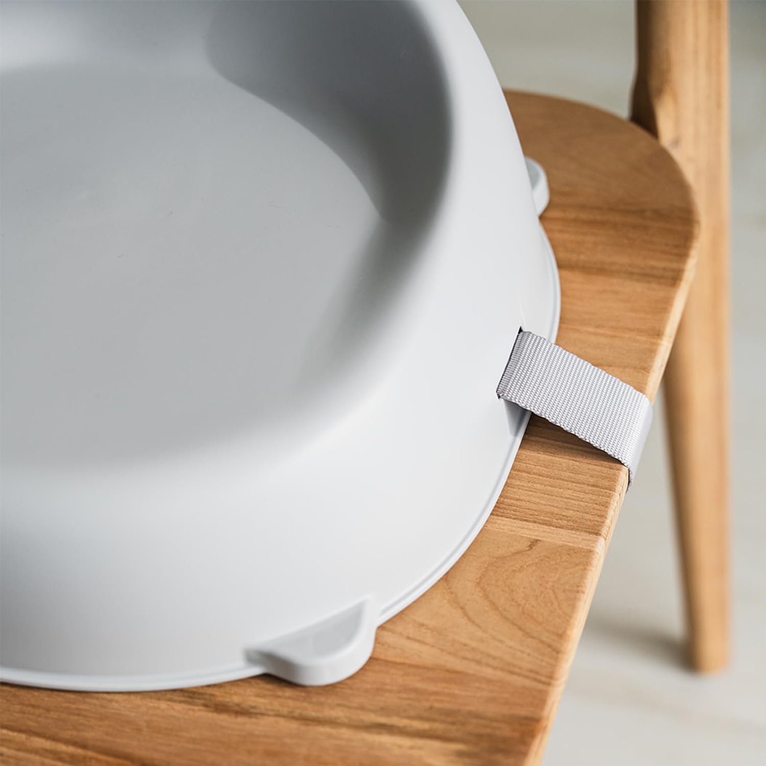 THERMOBABY - Łatwe podnoszenie krzesła - Podnoszenie - Dzieci w wieku od 3 do 6 lat (lub do 30 kg) - Wygodne - Lekkie i przenośne - Łatwy montaż - Szare Charme - Wyprodukowano we Francji
