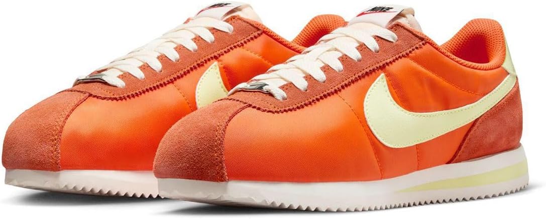 Nike オレンジ スニーカー 61vCnNXnuYL._AC_SY535_.jpg