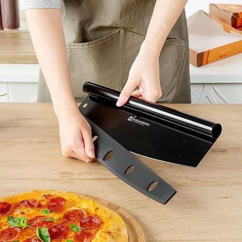 Miniatura 5 de Restaurantware Met Lux - Cortador de pizza de acero inoxidable negro, con tapa, 13 34 x 3 12 pulgadas, caja de 1 unidad