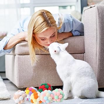 AEE® 2 Adet Çıngıraklı Zilli Peluş Kedi Topu 7 cm – Büyük Boy Sesli Kedi Oyuncağı, Dayanıklı Yumuşak Toplar, Enerji Atıcı İnteraktif Oyun Topu El Yapımı