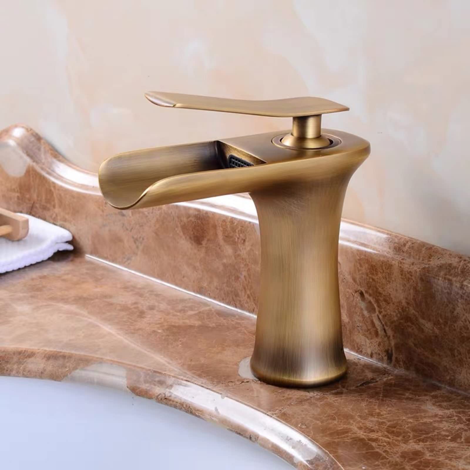 Mitigeur de salle de bain cascade chromé court pour évier et vasque