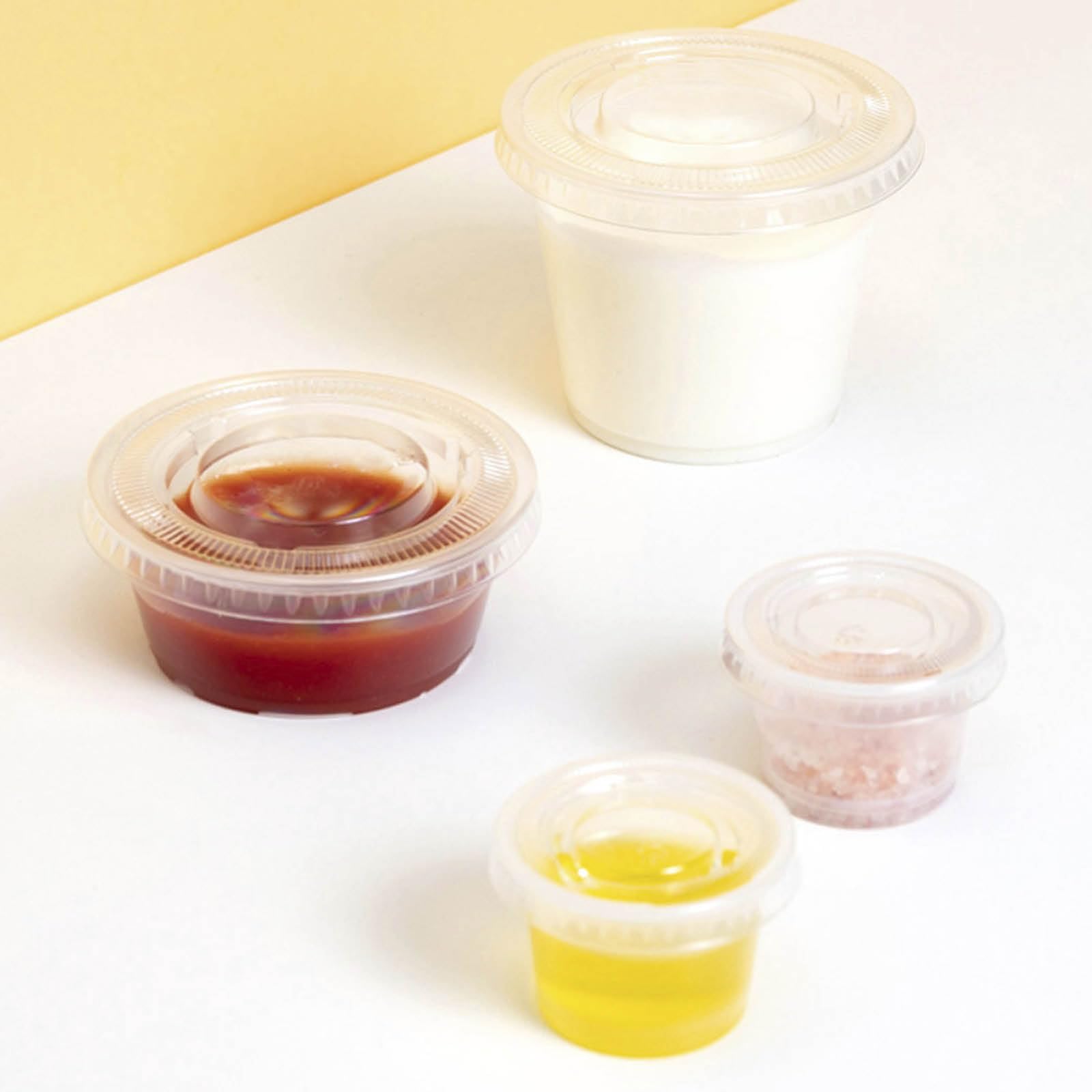 MAXI PRODUCTS - Botes de Plástico Reutilizables con Tapa - Tarrinas Transparentes - Botes de Plástico Reutilizables para Salsas - Envases con Tapa - EXTRA RESISTENTES (100 cc, 1000 unidades)
