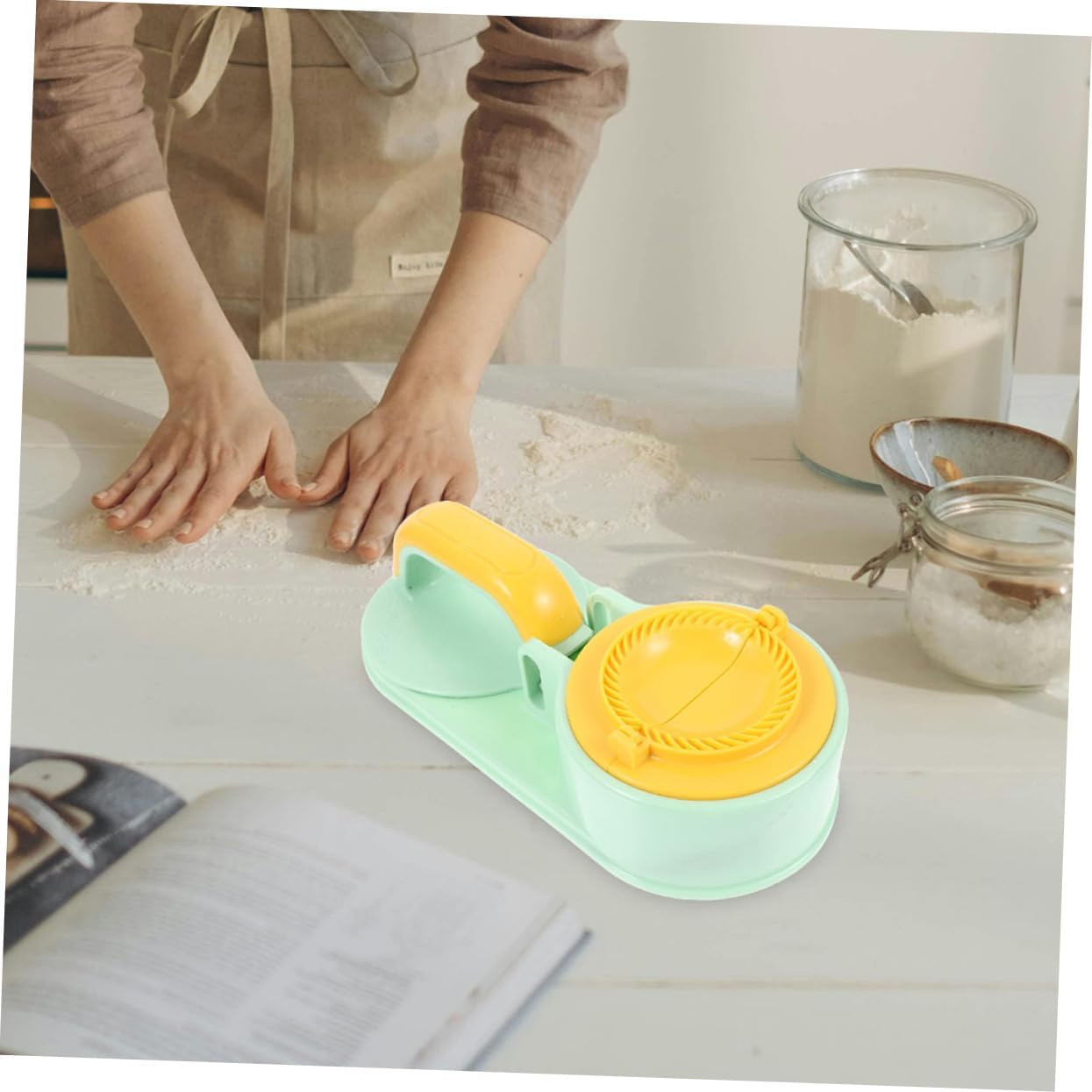 Zerodeko 2-Piece Dumpling Skin Press Maker Set Multi-Functional Handheld Dough Presser for Kitchen Convenient Dumpling Wrapper Tool for Making Baozi