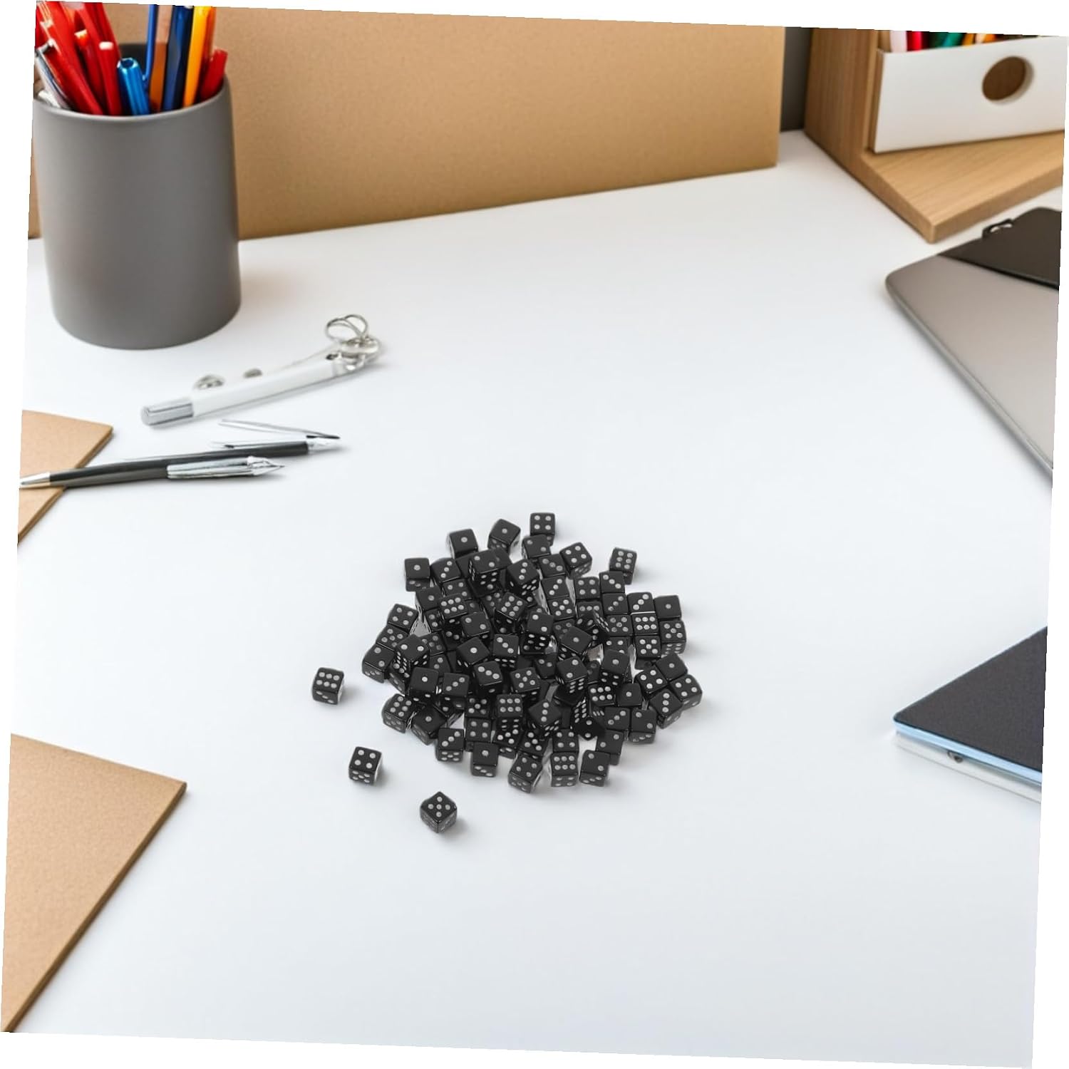 Uonlytech 100pcs Miniature Black Dice for Crafting and Gaming Tiny Portable Dice with Clear Dots Plastic Build Elegant Design for Parties and Board Games
