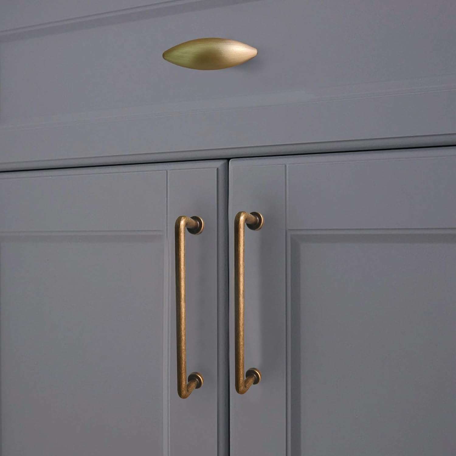 Antique Brass Cabinet Pulls - Minimalist Bar Pulls, 4 Pack Zinc Alloy Kitchen Cabinet Handles with 5.04''/128mm Hole Center, Simple Modern Drawer Pulls for Furniture