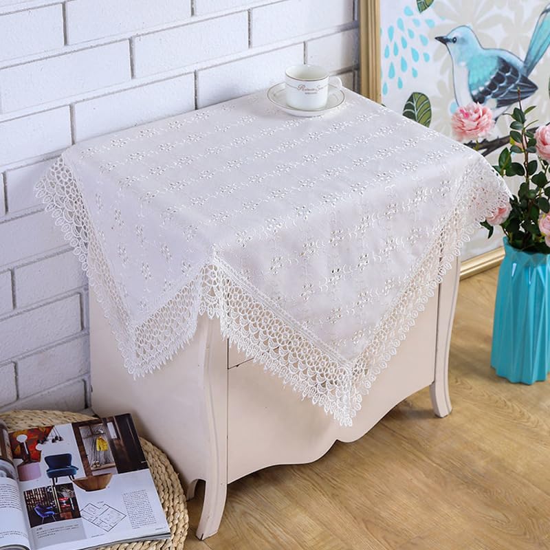 Nappe blanche en lin de qualité supérieure ornée de macramé