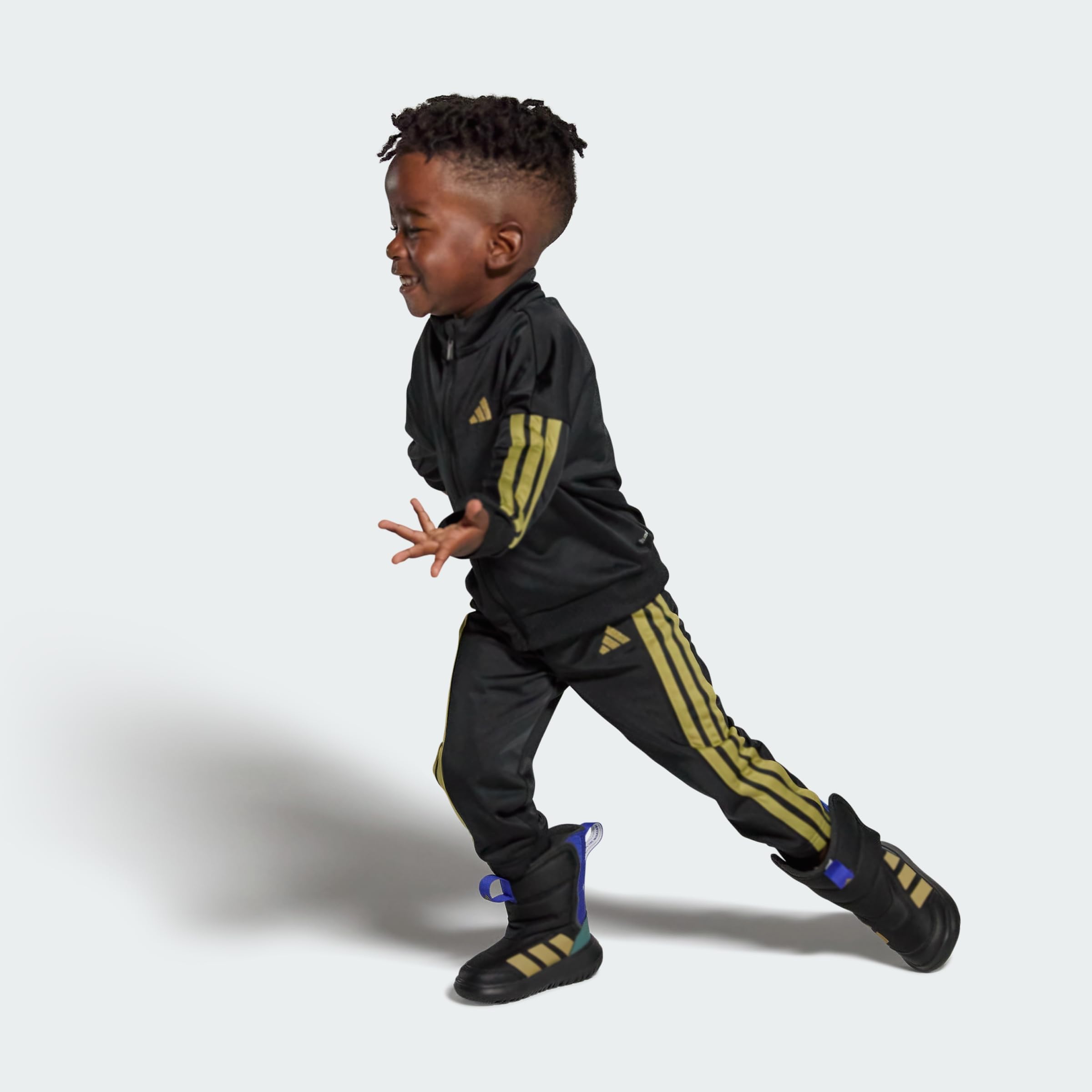 adidas Unisex dziecięce buty Winterplay dla dzieci,
