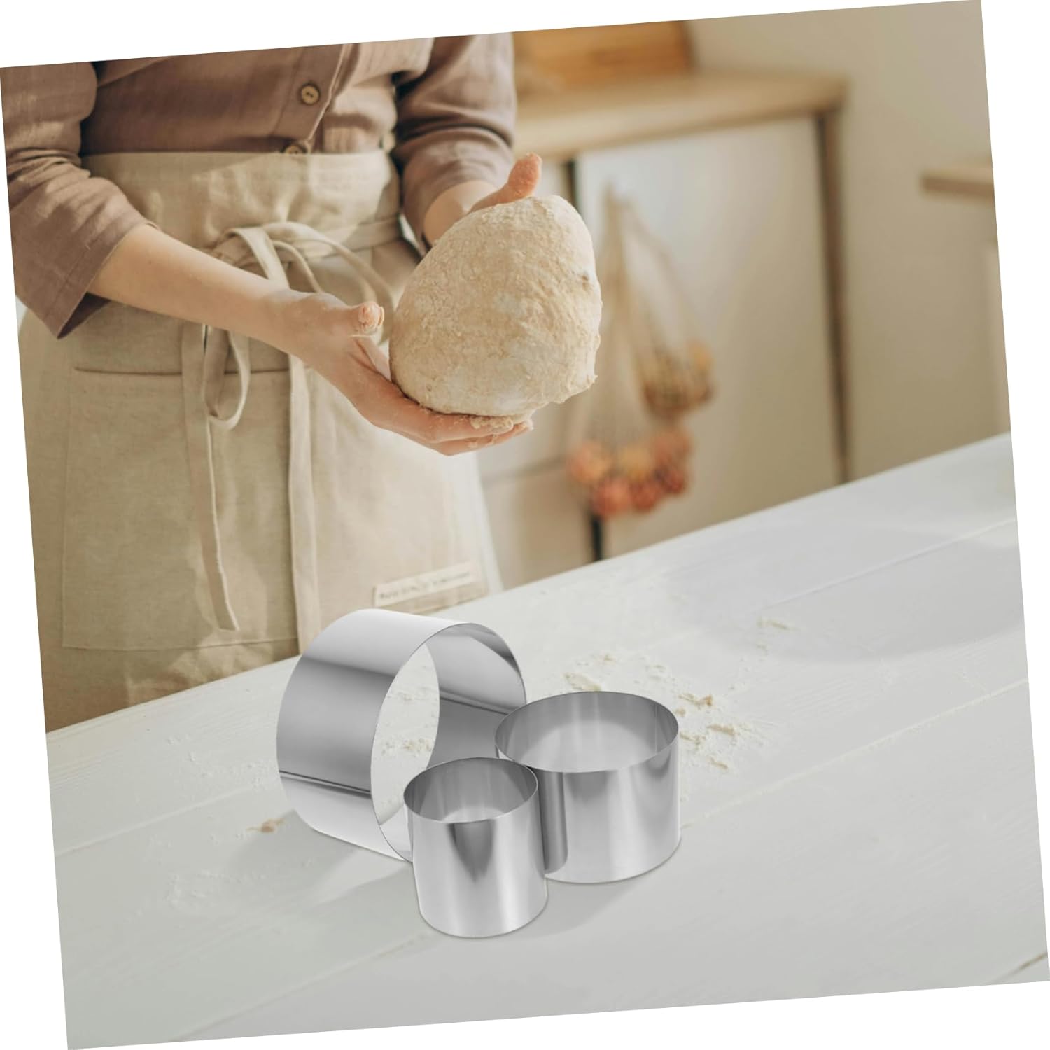 Elegant Round Cake Ring Mousse Mold Stainless Steel Construction for Easy Baking Pastry Making