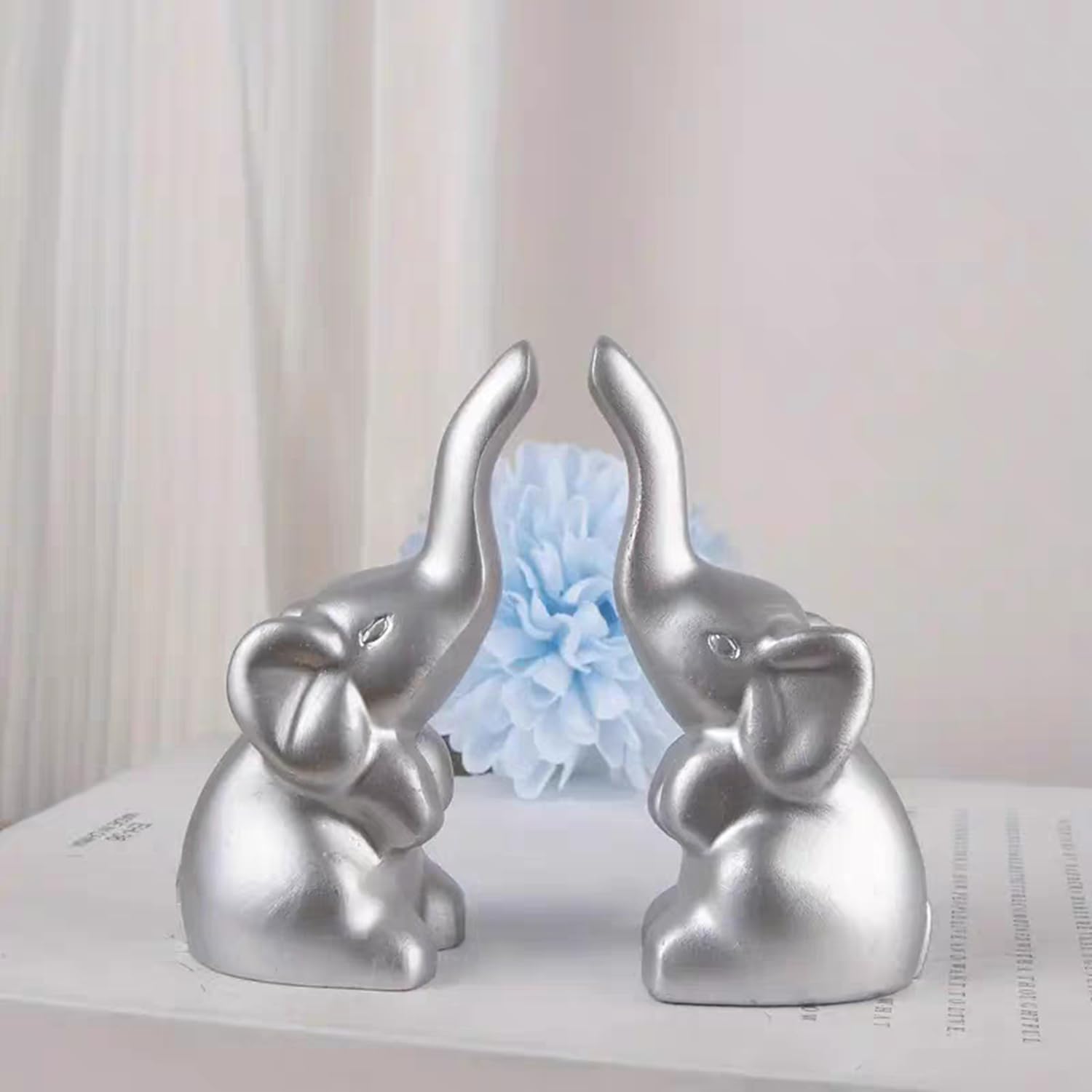 1 Pair Small Animal Statue Elephant Figurine Home Decor, Modern Style Ceramic Elephant Statues for Home Decor Accents Living Room Shelves Desk Decoration(Silver)