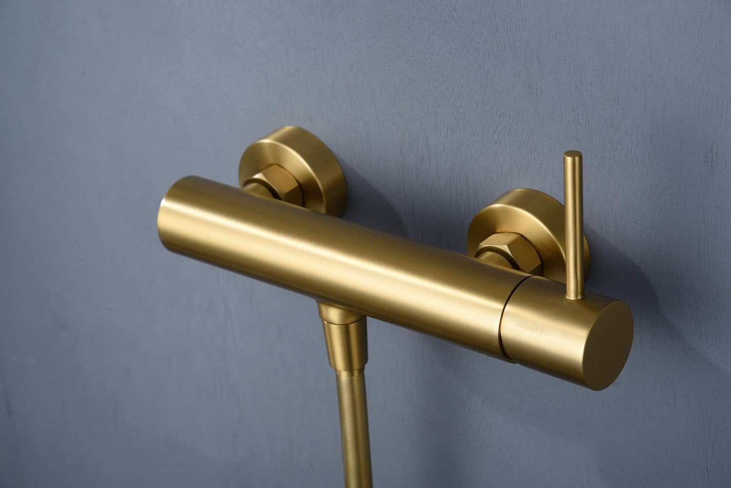 Close-up of the Imex Monza Series single-lever mixer