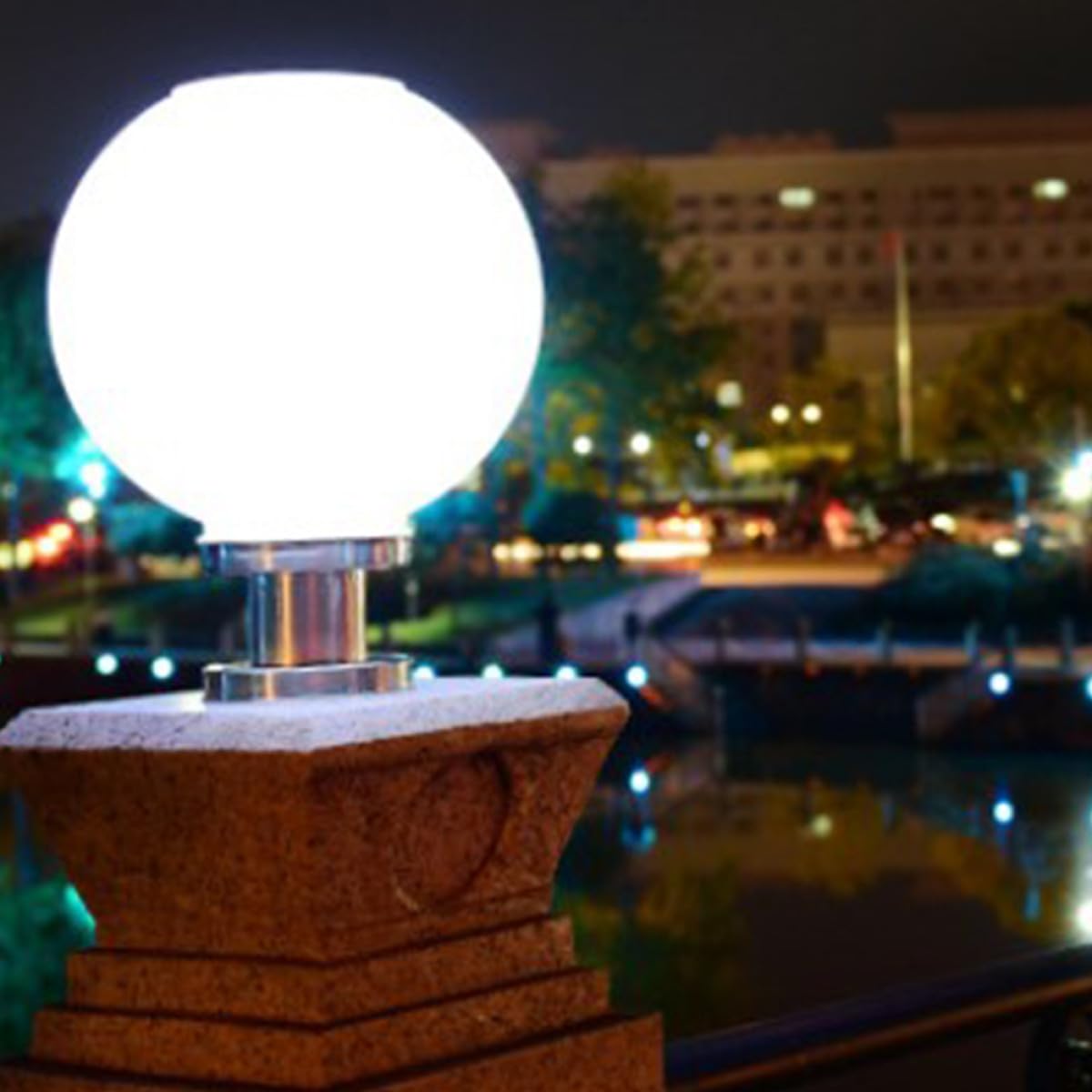 Uonlytech Lampada Solare a Colonna LED 3,7 V Ip65 Bianca per Giardino