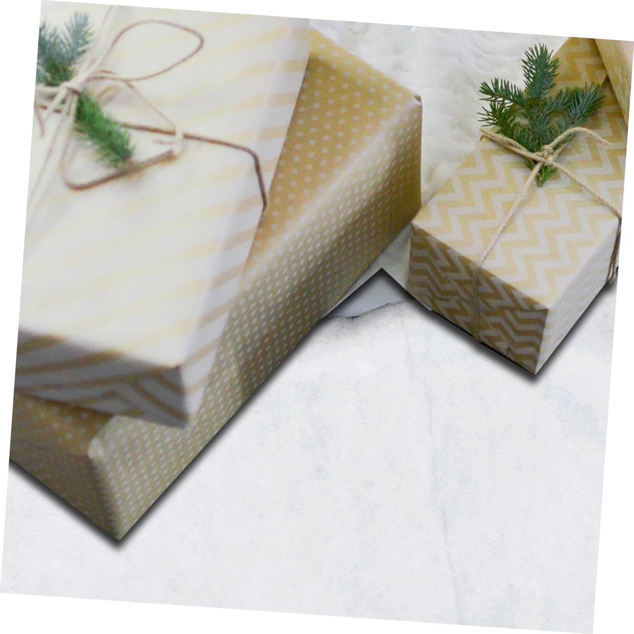 VICASKY 2pcs White Snow Blanket Faux Snow Carpet 1.5x1m Thickened Artificial Sheet for Indoor Christmas Decoration and Winter Village Scene Display