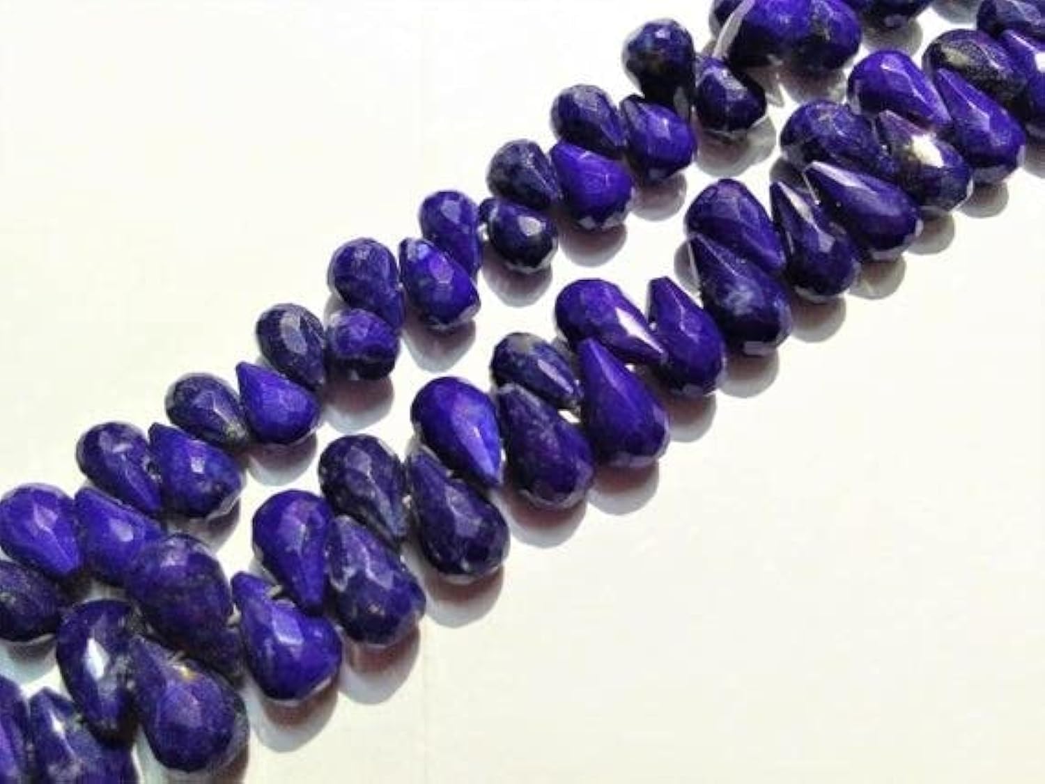 Perles de lapis de qualité supérieure taillées en gouttes facettées pour collier