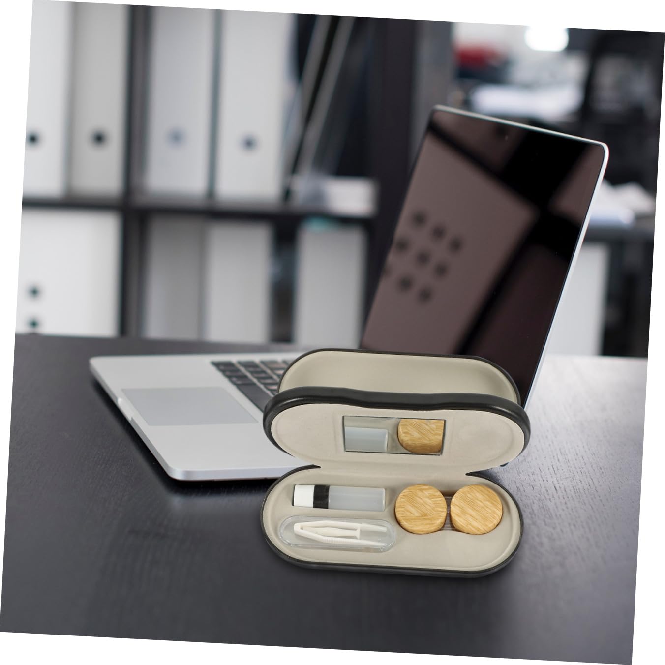Anneome Custodia per Occhiali da Esterno Doppio Strato in Pu Pelle e Metallo, Organizer Portatile per Lenti Protezione Contro Danni, Set da 1 per Uso Multiuso Domestico