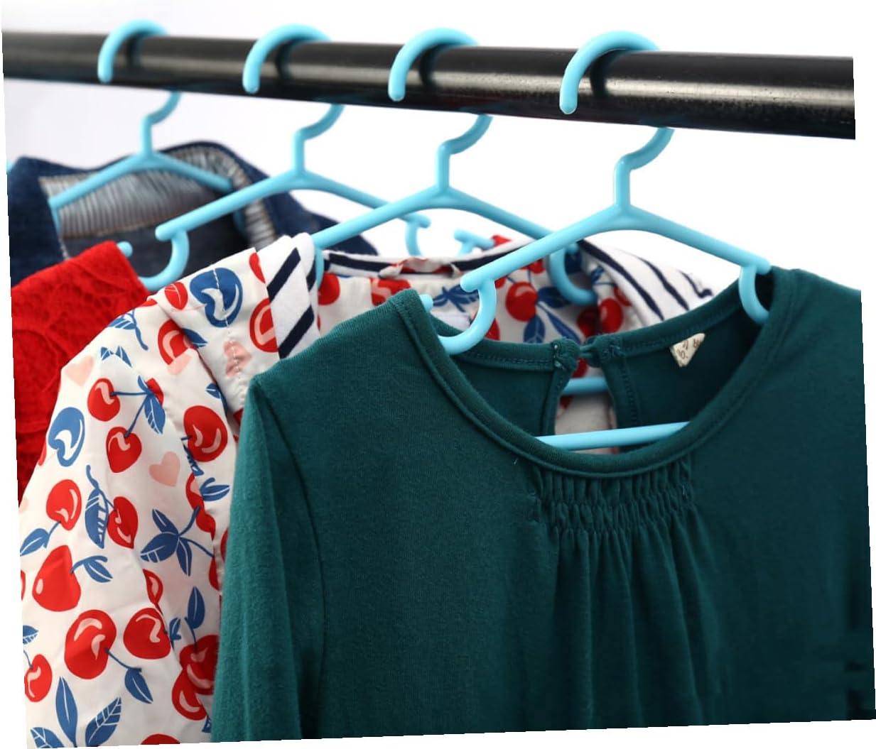 ERINGOGO 50pcs Plastic Coat Hangers for Childrens Clothes Sturdy Space-Saving Nursery Closet Organizer with Design Prevents Deformation for Wardrobe